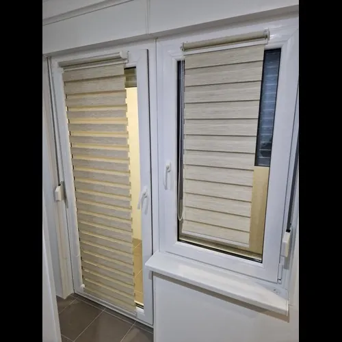 Zebra zavese na PVC balkonskim vratima